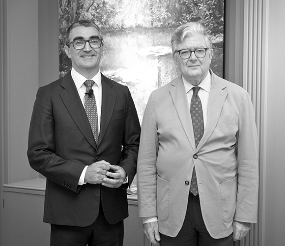 Miguel &Aacute;. L&oacute;pez Morell y Alfredo P&eacute;rez de Armi&ntilde;an.